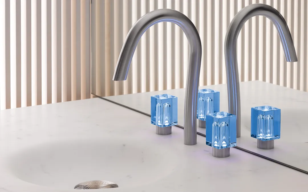 THG Paris Beyond Crystal - Aqua crystal